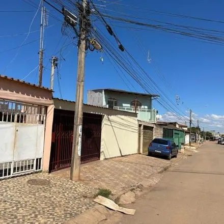 Buy this 5 bed house on QNQ 6 Conjunto 7 in QNR, Ceilândia - Federal District