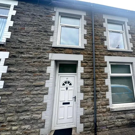Rent this 2 bed townhouse on Tynybedw Terrace in Treorchy, CF42 6RL