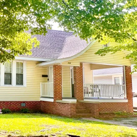 Buy this 3 bed house on 113 North Elm Street in Williamston, NC 27892