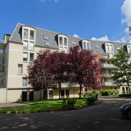 Rent this 2 bed apartment on 546 Avenue du Loiret in 45160 Olivet, France