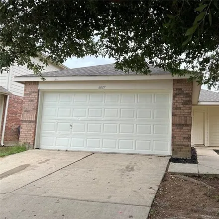 Image 2 - 6637 Meadow Way Lane, Fort Worth, TX 76179, USA - House for rent
