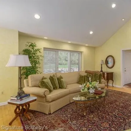 Image 6 - 2408 Hickory Glen Dr, Bloomfield Hills, Michigan, 48304 - Condo for sale