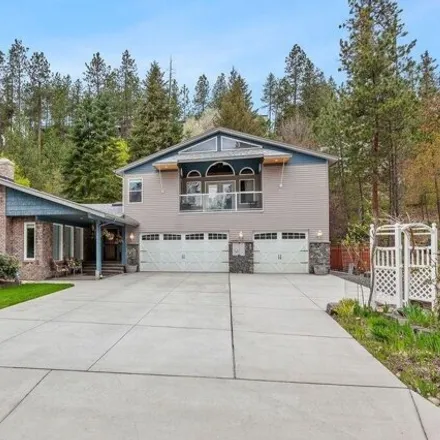 Buy this 3 bed house on 2905 E Fernan Ct in Idaho, 83814
