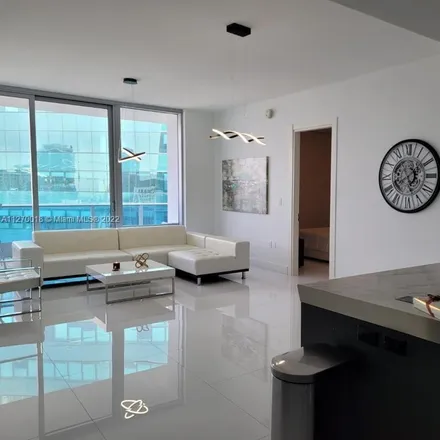 Image 7 - Epic Residences & Hotel, 300 Southeast 4th Street, Miami, FL 33131, USA - Condo for rent