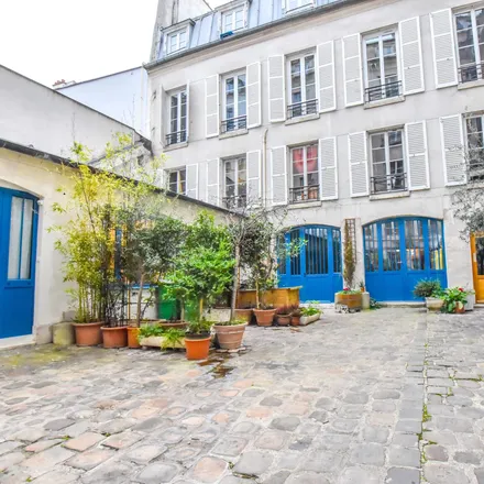 Rent this 2 bed apartment on 79 Rue Réaumur in 75002 Paris, France