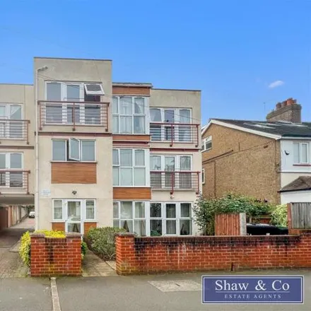 Buy this 1 bed apartment on Whitton Dene in London, TW2 7ED