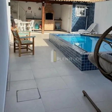 Buy this 3 bed house on Rua Vitória in Cabo Frio - RJ, 28910