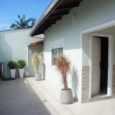 Buy this 4 bed house on 4ª Avenida in Centro, Balneário Camboriú - SC