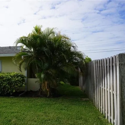 Image 5 - 488 Peppertree Road, Venice Gardens, Sarasota County, FL 34293, USA - House for rent