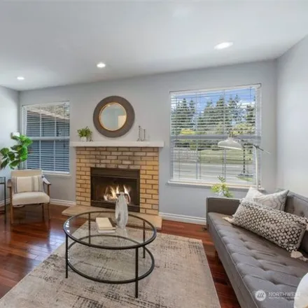Image 4 - 32020 16th Place Southwest, Federal Way, WA 98023, USA - House for sale