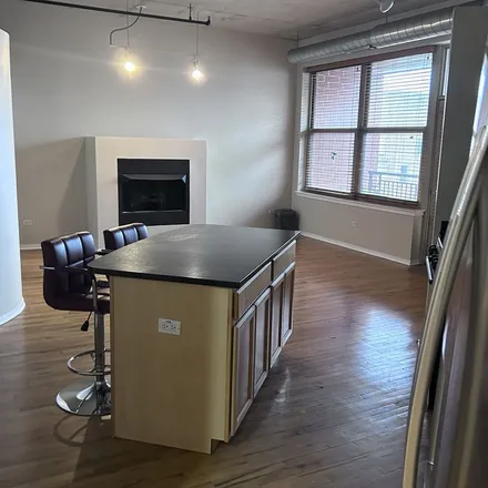 Image 4 - Skytech Lofts, 6 South Laflin Street, Chicago, IL 60607, USA - Apartment for rent