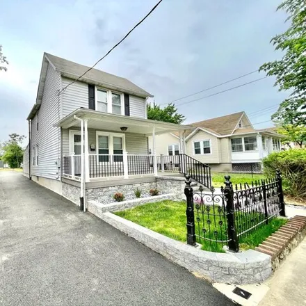 Buy this 3 bed house on 342 West Almond Street in Vineland, NJ 08360