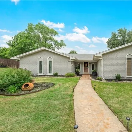Buy this 3 bed house on 7925 Rio Vista Dr in Waco, Texas