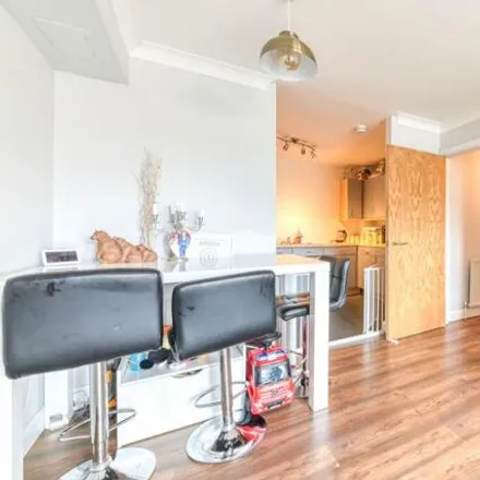 Image 3 - Edison Court, 2a Campbell Road, London, CR0 2SQ, United Kingdom - Apartment for sale