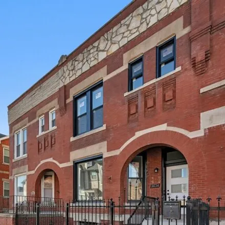 Image 3 - 3634 South Calumet Avenue, Chicago, IL 60653, USA - House for sale