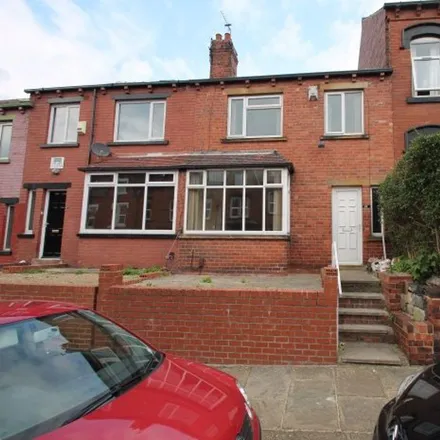 Rent this 4 bed house on Manor Terrace in Leeds, LS6 1FA