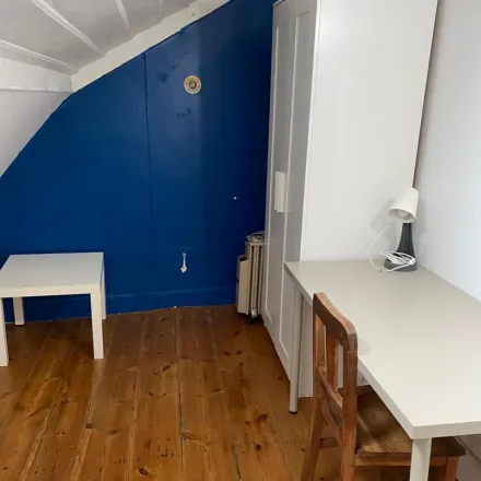 Rent this 3 bed apartment on Convento dos Marianos in Rua das Janelas Verdes, 1200-690 Lisbon