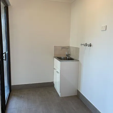 Rent this 3 bed apartment on Forest Lakes Medical Centre in Murdoch Road, Thornlie WA 6108