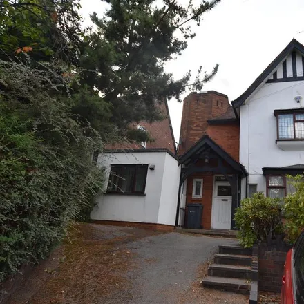 Rent this 6 bed house on 98 Bournbrook Road in Selly Oak, B29 7BU