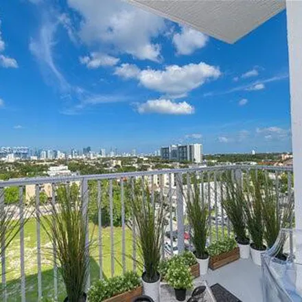 Image 2 - 514 Southwest 22nd Avenue, Miami, FL 33135, USA - Apartment for rent
