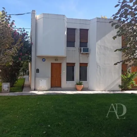 Buy this 3 bed house on unnamed road in Parque 12 de Septiembre, Cipolletti
