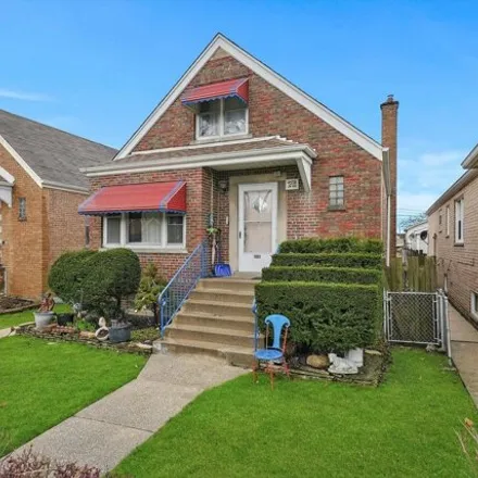 Image 2 - 4930 South Maplewood Avenue, Chicago, IL 60629, USA - House for sale