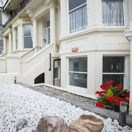 Rent this 2 bed apartment on 173 Kingsway in Hove, BN3 4FX