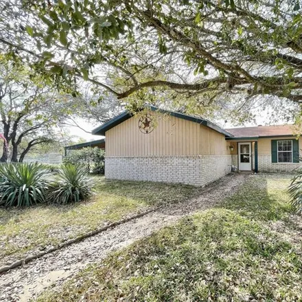 Buy this 3 bed house on Oakridge Avenue in Devine, TX 78016