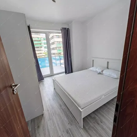 Rent this 3 bed apartment on MOL Plugee in Budapest, Hunyadi János út 2