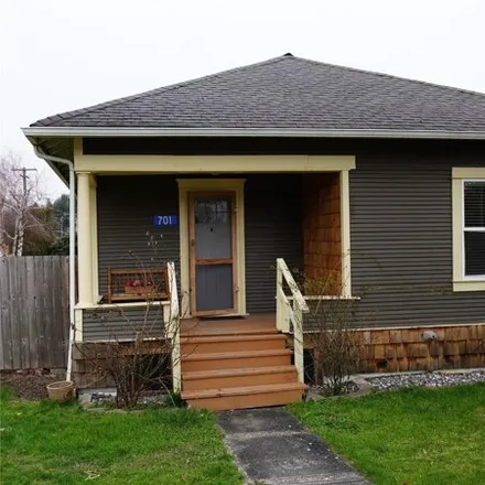 Buy this 3 bed house on 701 East Vernon Avenue in Burlington, WA 98233