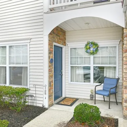 Image 2 - 148 Rosebud Court, Brookhaven, Village of Patchogue, NY 11772, USA - Condo for sale