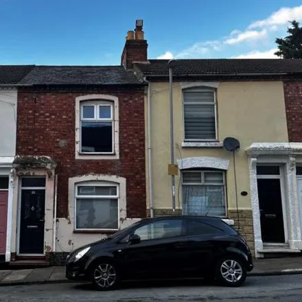Buy this 3 bed townhouse on Gordon Street in Northampton, NN2 6BY