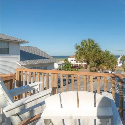 Image 3 - 13 Lovell Avenue, Tybee Island, Chatham County, GA 31328, USA - House for sale