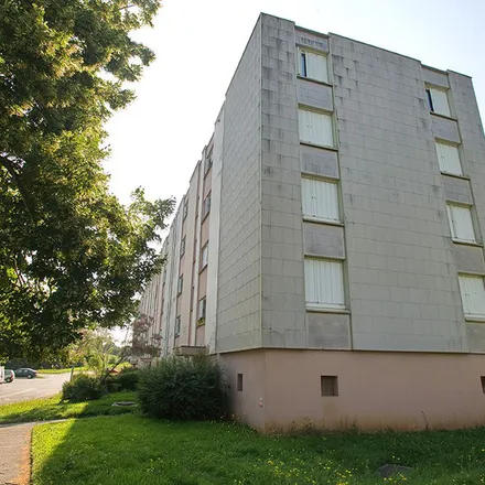 Rent this 3 bed apartment on 1 D’N 543 in 13480 Cabriès, France