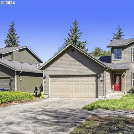 Buy this 3 bed house on 1423 Skipper Avenue in Eugene, OR 97404