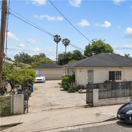 Image 4 - 13318 Terra Bella Street, Los Angeles, CA 91331, USA - House for sale