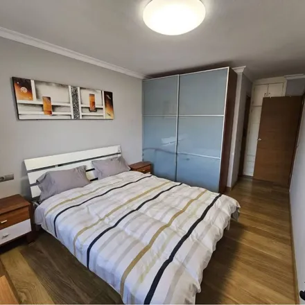 Rent this 3 bed apartment on Calle Canal in 44, 29140 Málaga