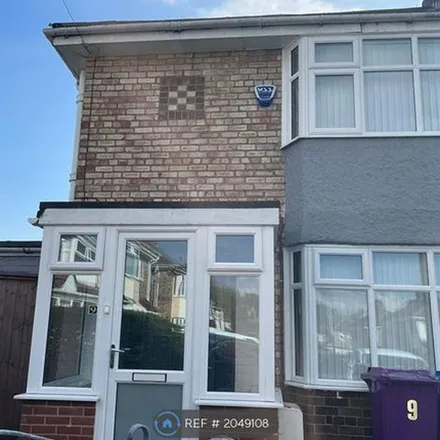Rent this 3 bed duplex on Hildebrand Close in Liverpool, L4 7TH