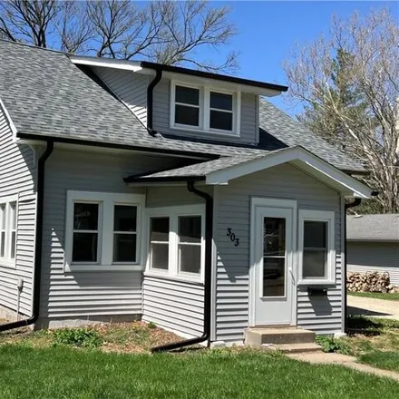 Buy this 3 bed house on 922 West Boston Avenue in Indianola, IA 50125