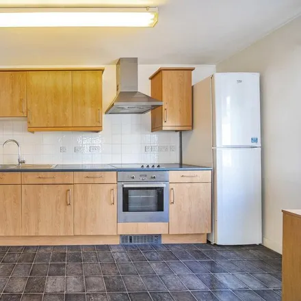 Image 4 - Park Lodge Avenue, London, UB7 9AB, United Kingdom - Apartment for rent