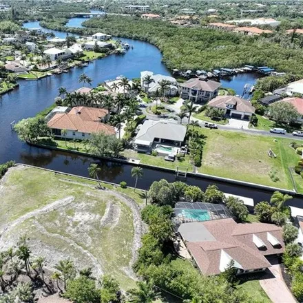 Image 3 - 27299 Harbor Drive, Highland Woods Golf & Country Club, Bonita Springs, FL 34135, USA - House for sale