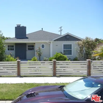 Image 3 - 2108 West 97th Street, Los Angeles, CA 90047, USA - House for sale