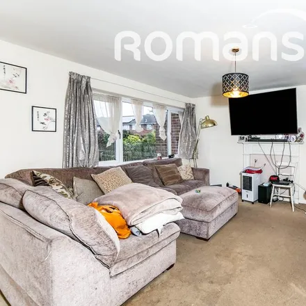Image 2 - 45 Fairwater Drive, Reading, RG5 3JG, United Kingdom - Townhouse for rent