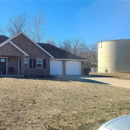 Buy this 3 bed house on Longview Road in Pulaski County, MO 65583
