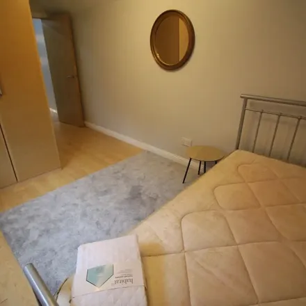 Rent this 2 bed apartment on Beersbridge Road in Belfast, BT5 5DX