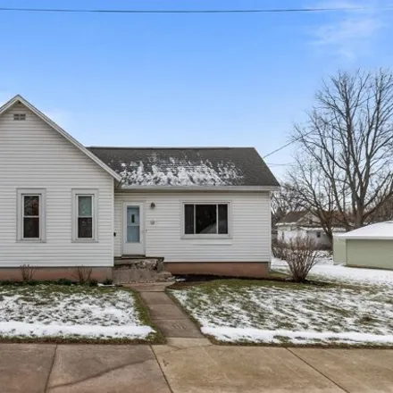 Buy this 3 bed house on 120 Mc Kinley Street in Kaukauna, WI 54130