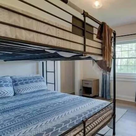 Rent this 6 bed apartment on Nashville-Davidson