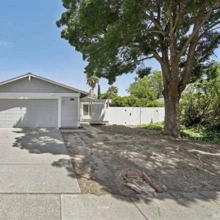 Buy this 3 bed house on 1885 Brookwood Drive in Vacaville, CA 95687