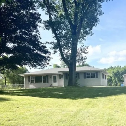 Buy this 3 bed house on 27760 Pine Lake Street in Jefferson Township, MI 49112