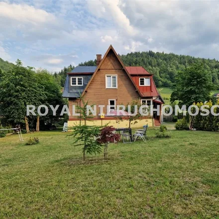 Buy this studio house on Beskidzka 5 in 43-370 Szczyrk, Poland